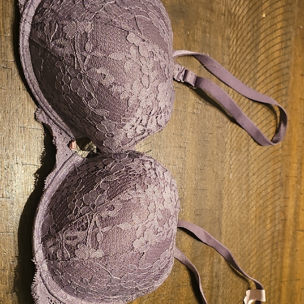 Victoria's Secret Lavender Lace Bra